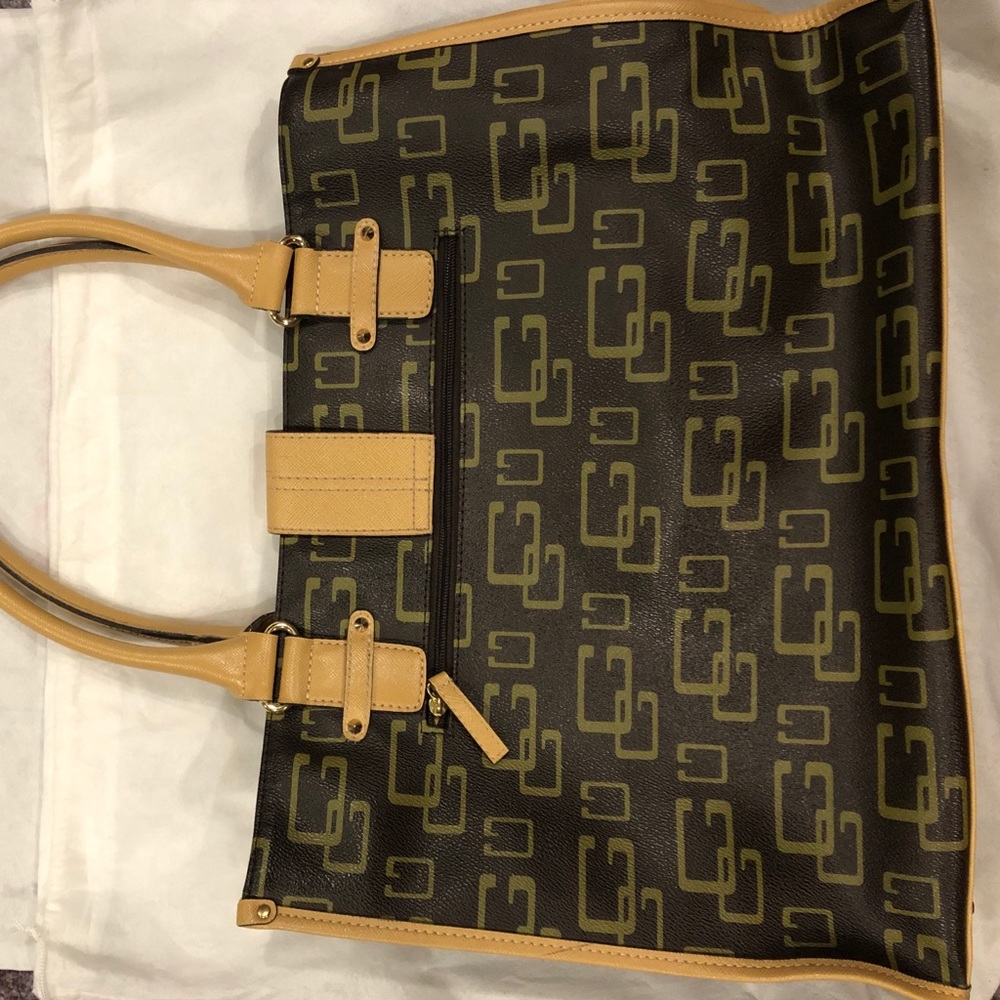 GUESS tote - Picture 2 of 3